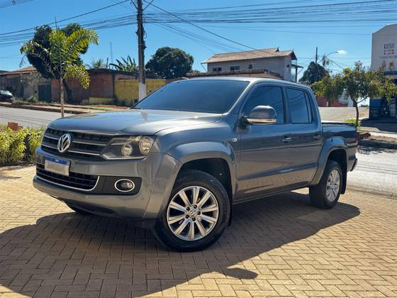 VOLKSWAGEN AMAROK 2.0 HIGHLINE 4X4 CD 16V TURBO INTERCOOLER DIESEL 4P AUTOMÁTICO VOLKSWAGEN AMAROK 2.0 HIGHLINE 4X4 CD 16V TURBO INTERCOOLER DIESEL 4P AUTOMÁTICO